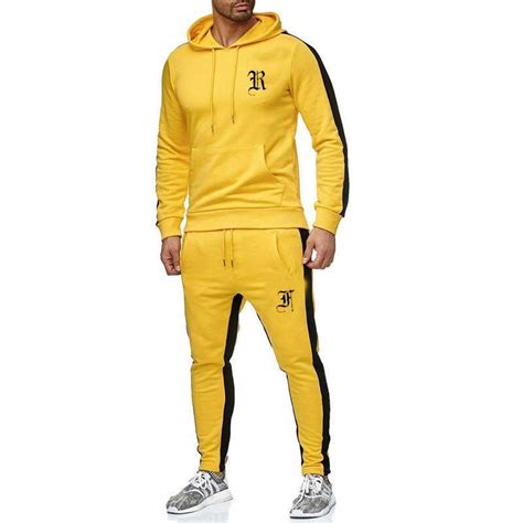 roger federer tracksuit.